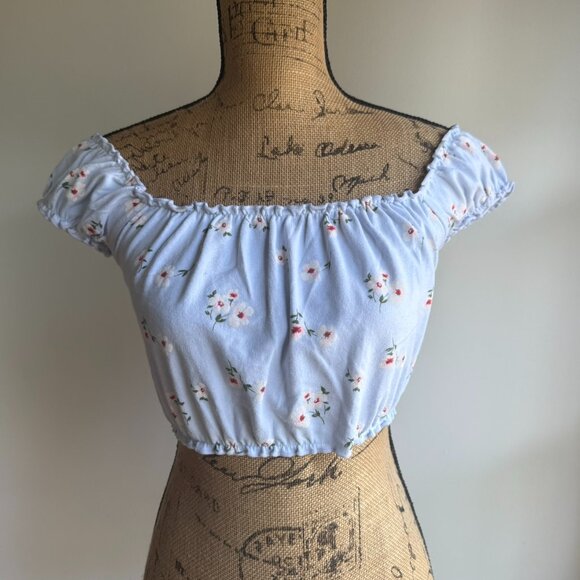 Forever 21 – Blue Floral Puff Sleeve Crop Top – Size Small - Picture 4 of 7